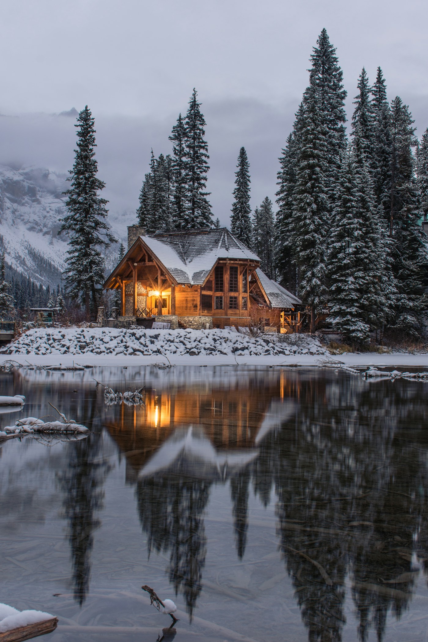 The Pine Hollow Lodge — cabin style inspiration for Somerset, Kentucky